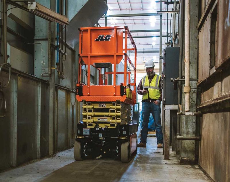Key Features of the JLG 13' Scissor Lift